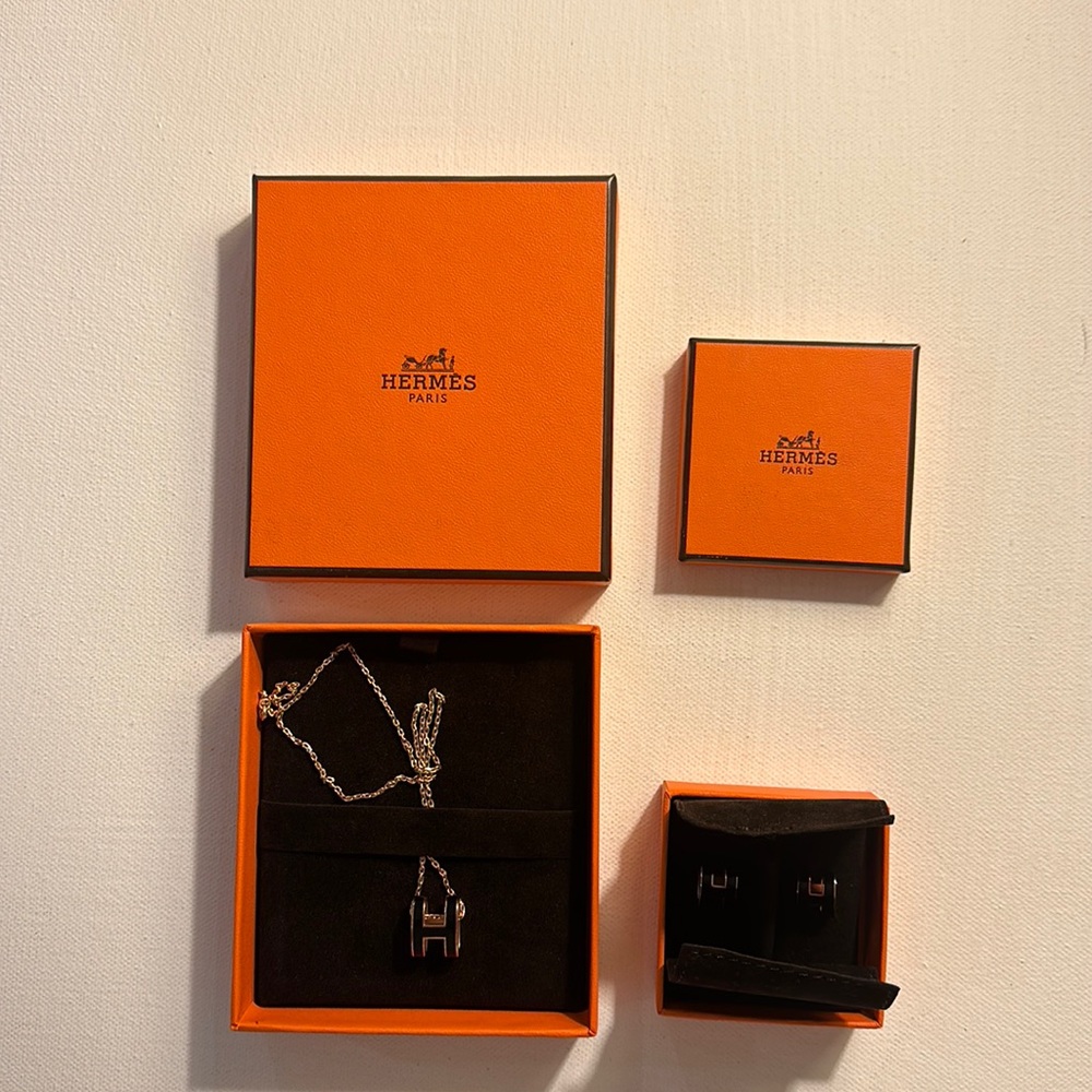 Hermes Rose Gold Lacquered H Necklace Black